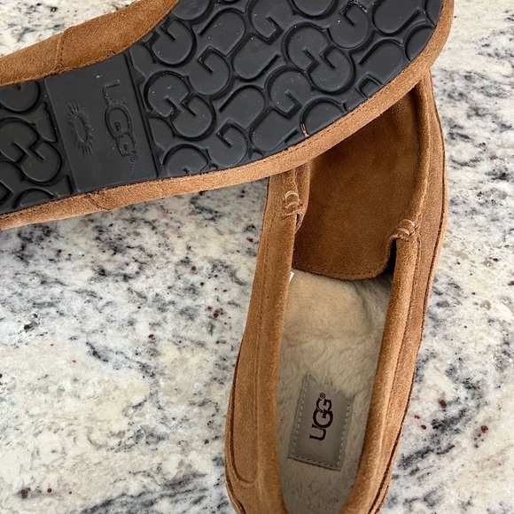 UGG Alder Slip-On - Picture 5 of 6